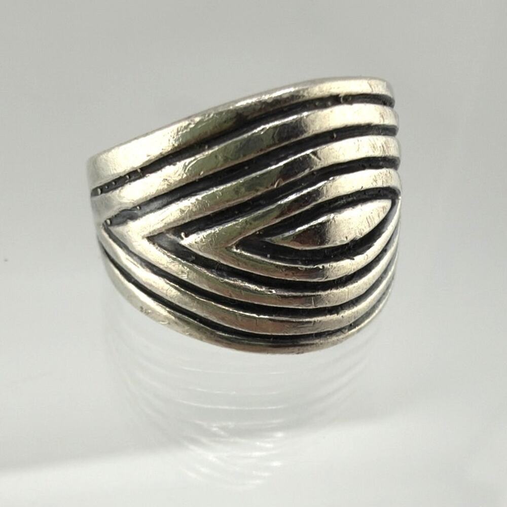 Vintage Modern Sterling Silver Striped Statement Ring 7